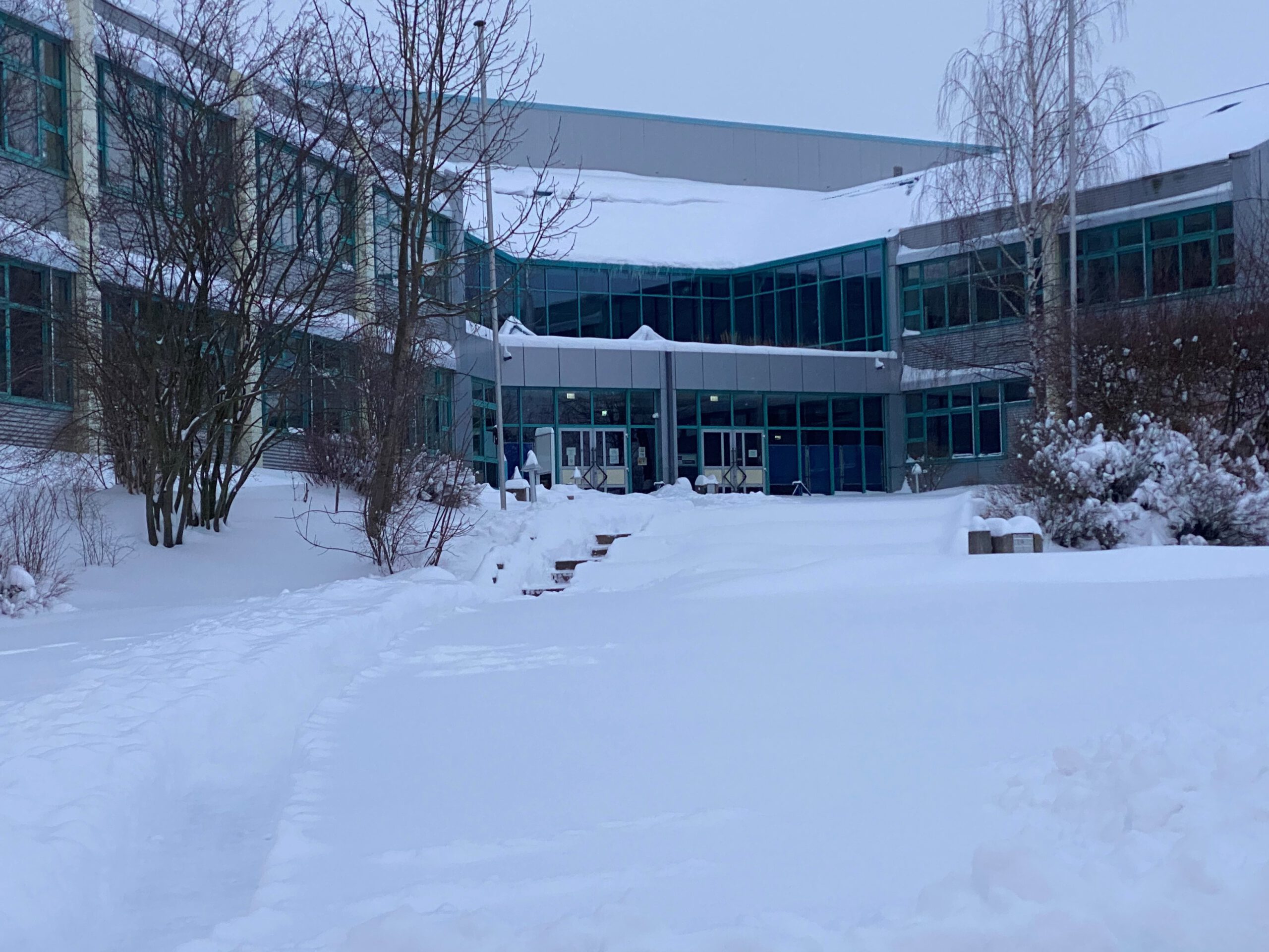 Grüße vom eingeschneiten Burgenland-Gymnasium